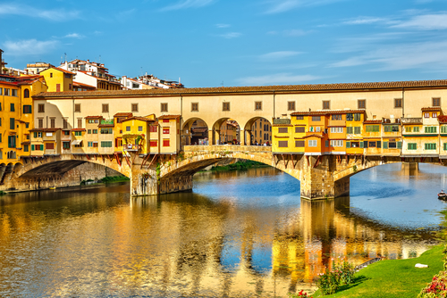 Arno river in Florence Tuscany 1 1